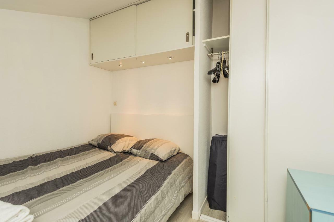James Cook - Fairytale Factory Apartment บุสซี-แซ็ง-ฌอร์ฌ ภายนอก รูปภาพ