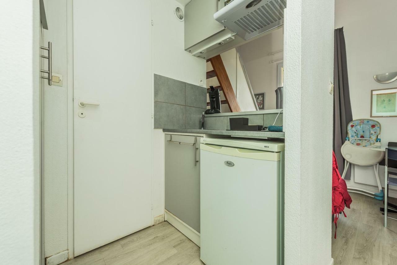 James Cook - Fairytale Factory Apartment บุสซี-แซ็ง-ฌอร์ฌ ภายนอก รูปภาพ