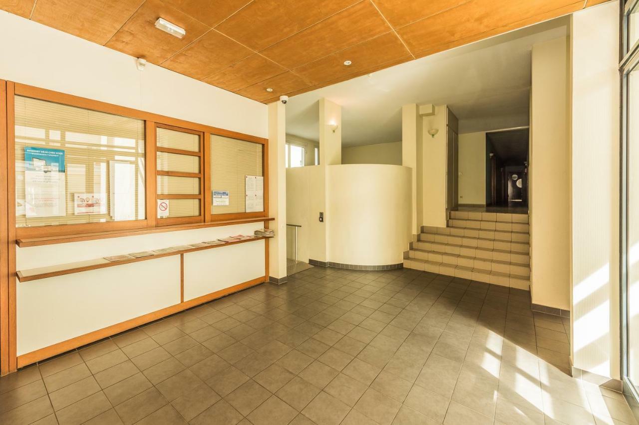 James Cook - Fairytale Factory Apartment บุสซี-แซ็ง-ฌอร์ฌ ภายนอก รูปภาพ