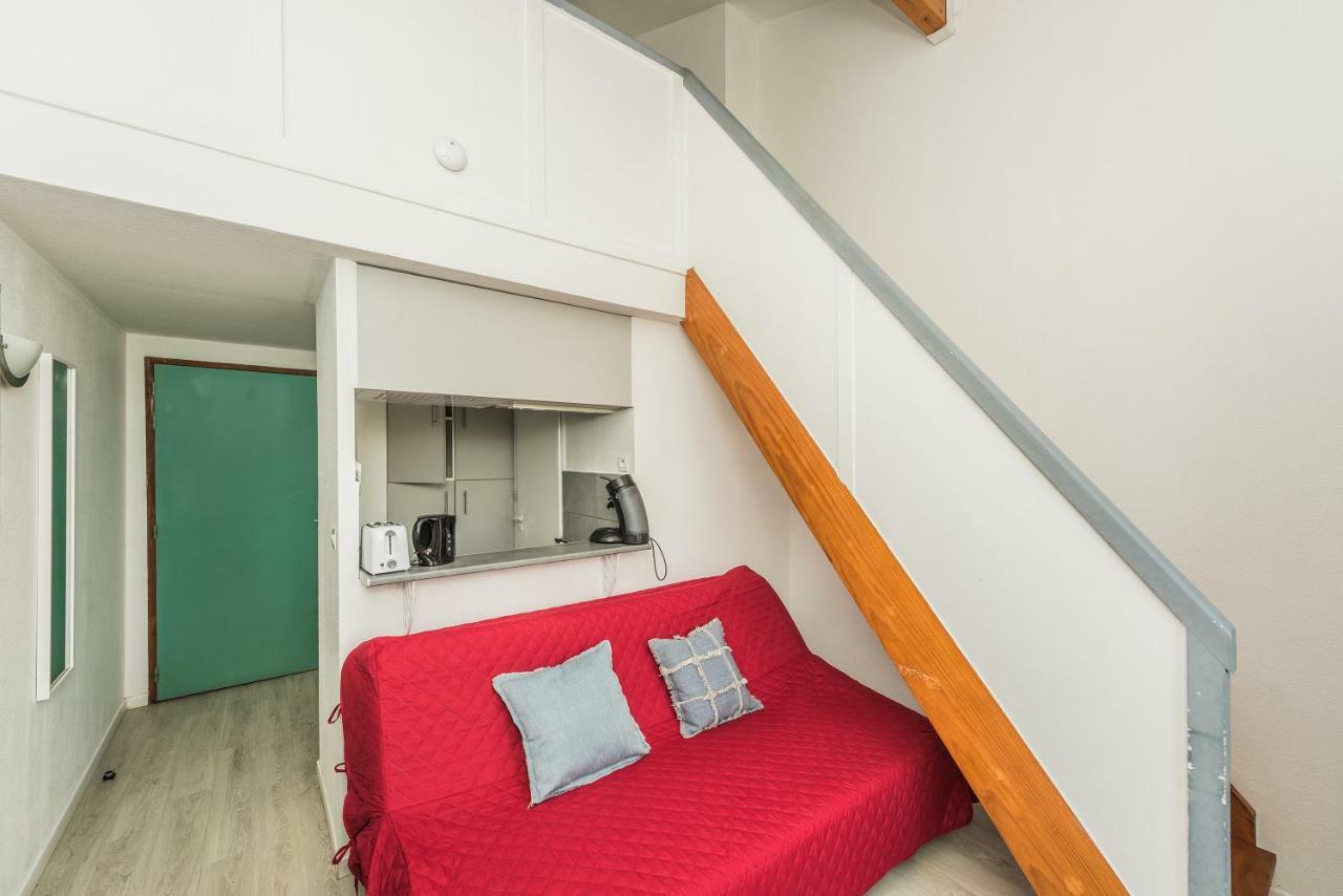 James Cook - Fairytale Factory Apartment บุสซี-แซ็ง-ฌอร์ฌ ภายนอก รูปภาพ